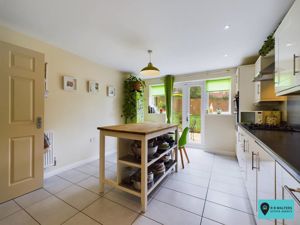 Kitchen/Diner- click for photo gallery